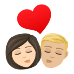 👩🏻‍❤️‍💋‍👨🏼 Berciuman Wanita dengan Pria Warna Kulit Cerah dengan Warna Kulit Cerah Sedang JoyPixels