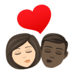 👩🏻‍❤️‍💋‍👨🏿 Berciuman Wanita dengan Pria Warna Kulit Cerah dengan Warna Kulit Gelap JoyPixels