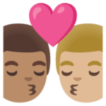 👨🏽‍❤️‍💋‍👨🏼 Berciuman Pria dengan Pria Warna Kulit Sedang dengan Warna Kulit Cerah Sedang Google