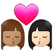 👩🏽‍❤️‍💋‍👩🏻 Berciuman Wanita dengan Wanita Warna Kulit Sedang dengan Warna Kulit Cerah Samsung