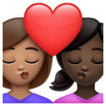 👩🏽‍❤️‍💋‍👩🏿 Berciuman Wanita dengan Wanita Warna Kulit Sedang dengan Warna Kulit Gelap WhatsApp